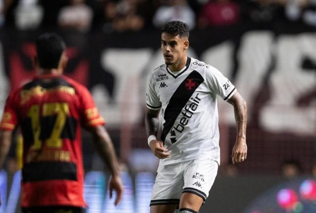 狗子28官方认证-【独家】泰山引援无缘牵手博阿滕 巴甲中卫已成首选